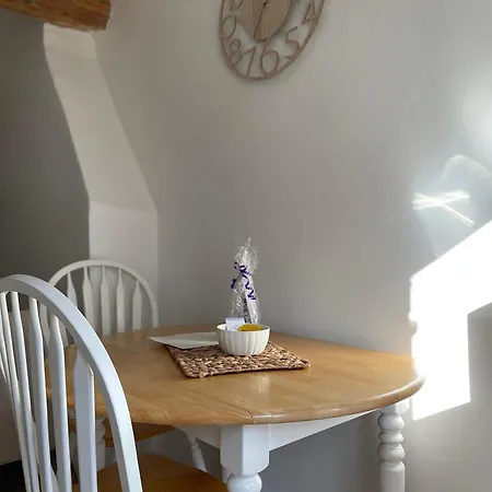 Nid Douillet Avec Vue Cathedrale