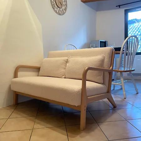 Nid Douillet Avec Vue Cathedrale Digne-les-Bains