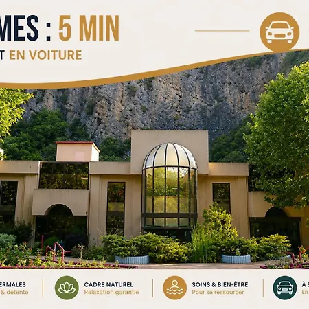 Nid Douillet Avec Vue Cathédrale Digne-les-Bains