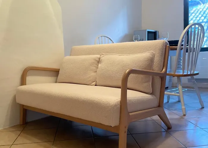 Nid Douillet Avec Vue Cathedrale Digne-les-Bains